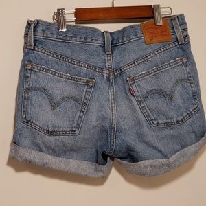 Size 26 Levi's 501 High Rise Button Up Shorts